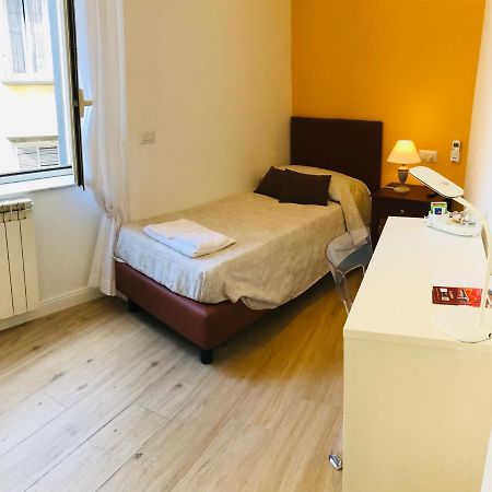 Bed and Breakfast Agora Singola Con Bagno Privato Adiacente Neapel Exterior foto