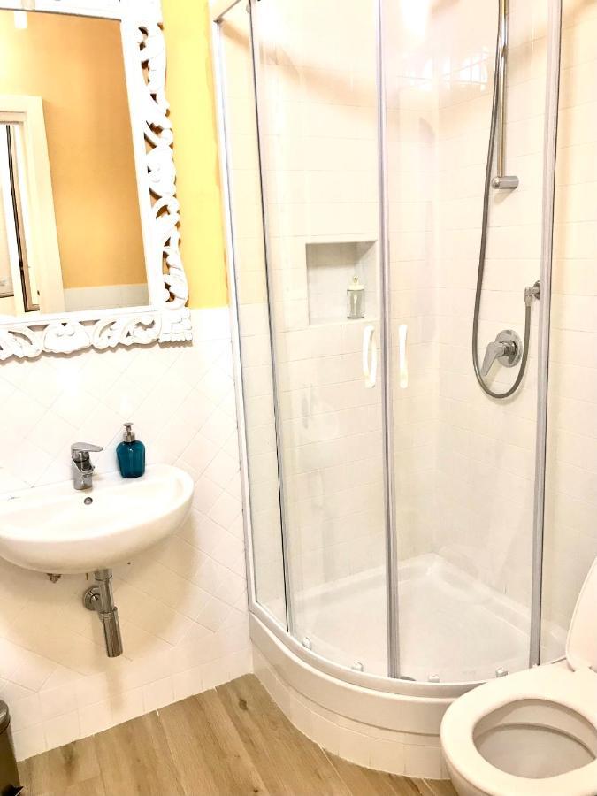 Bed and Breakfast Agora Singola Con Bagno Privato Adiacente Neapel Exterior foto